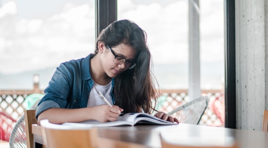 Luyện Thi IELTS · TOEIC